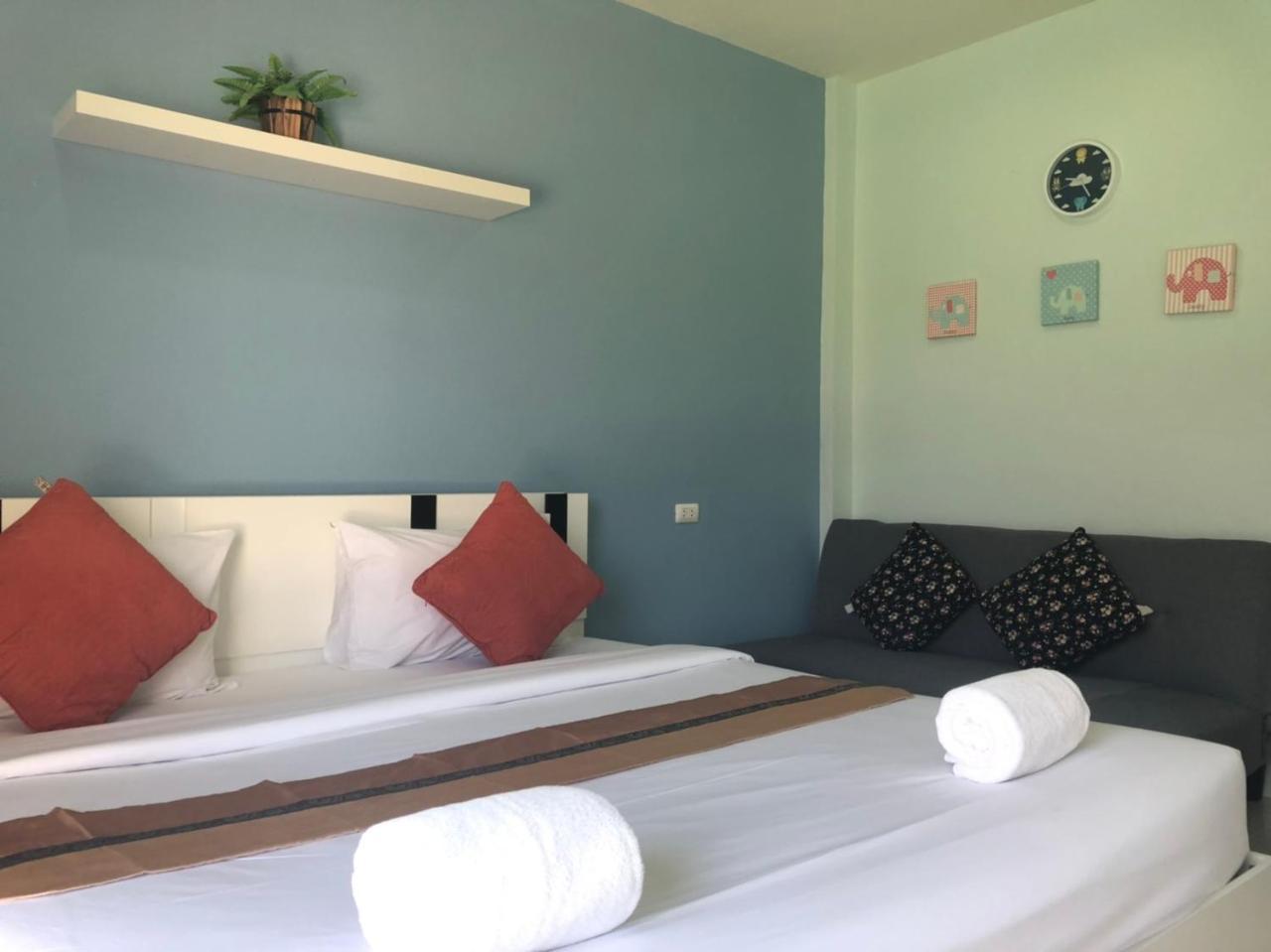 Hotel Khao Oat Airport Nai Yang Beach Exterior foto